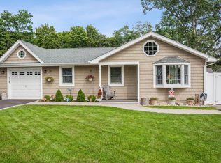 3 N Clinton Ave, Patchogue, NY 11772