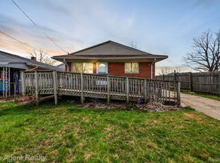 460 Irwin Ave, Pontiac, MI 48341