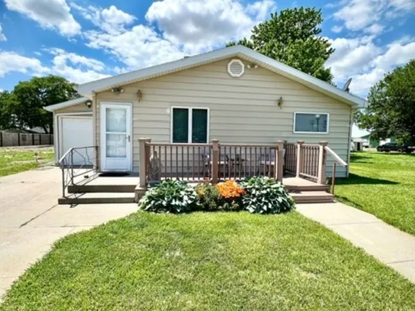 707 Melbourne Ave, Bertrand, NE 68927
