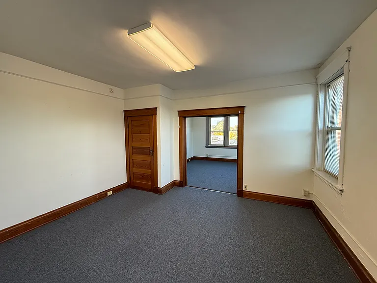 3325 Harrison Ave #2 — Photo 7