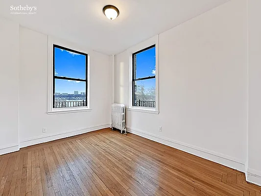 Rented by Sotheby's International Realty | media 9