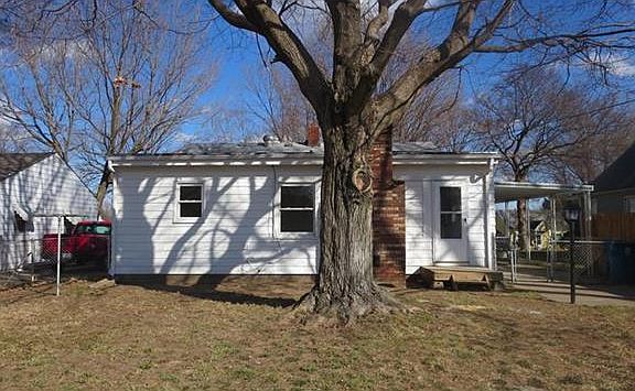 2nd image of 314 N Huttig Ave