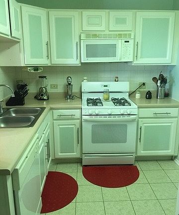 2nd image of 915 N Countryside Dr APT 212