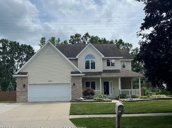 1569 Downing St, Haslett, MI 48840