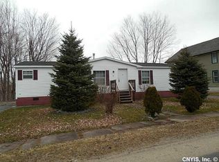 12 Madison Ave, Antwerp, NY 13608