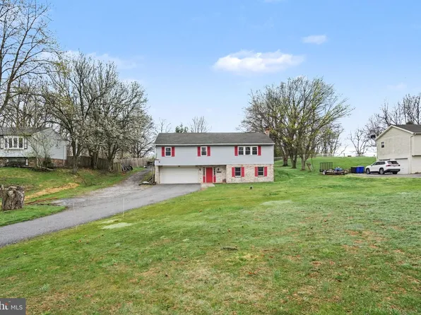 711 W Siddonsburg Rd, Dillsburg, PA 17019