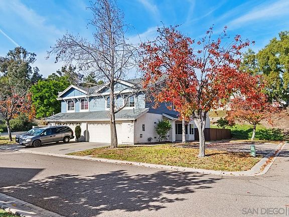 2nd image of 1405 Manzana Way