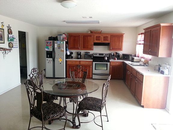 3rd image of 2500 Palo Blanco St