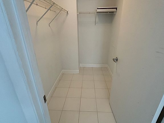 3rd image of 160 7th Ave N APT 5