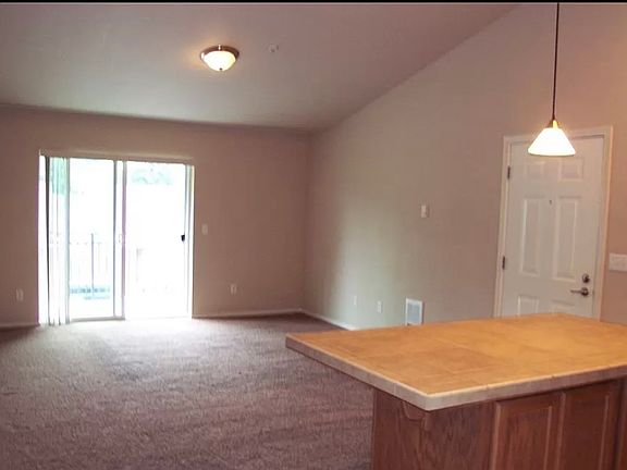 5th image of 1407 Evergreen Park Dr SW Unit 302