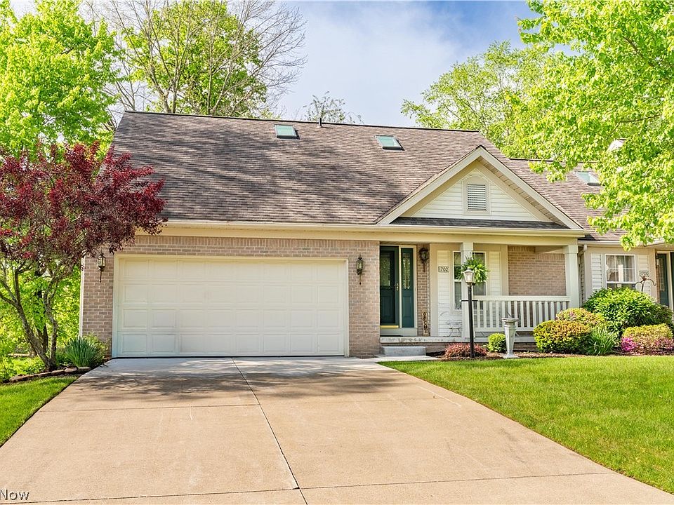 1st image of 1702 Southpointe Cir NE