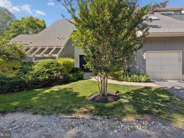911 Chanticleer, Cherry Hill, NJ 08003