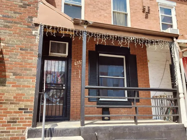 2552 S Franklin St, Philadelphia, PA 19148