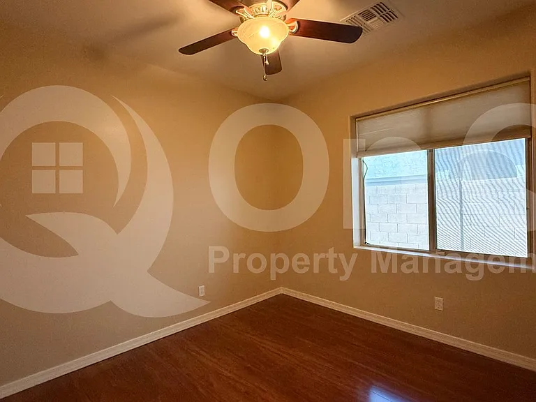 1142 E Sourwood Dr — Photo 17