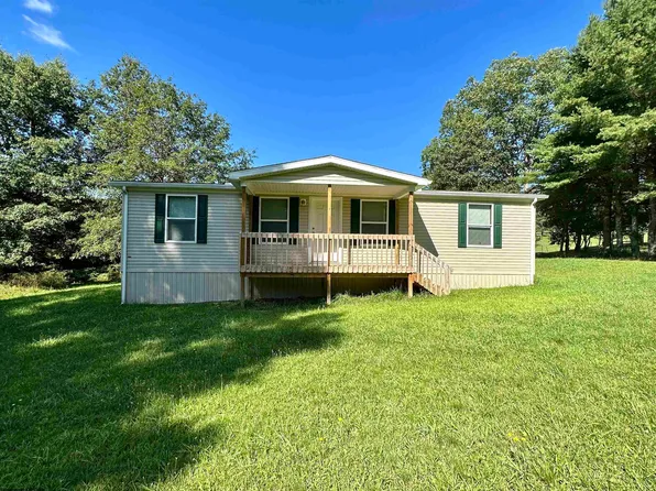 111 Shady Pine Ln, Independence, WV 26374