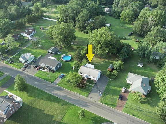 2nd image of 88 Groveville Rd