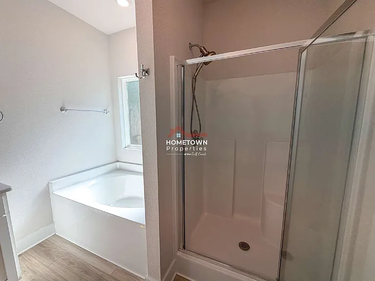 220 Camellia Dr — Photo 18