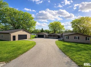 16103 E Blackfoot Dr, Cuba, IL 61427