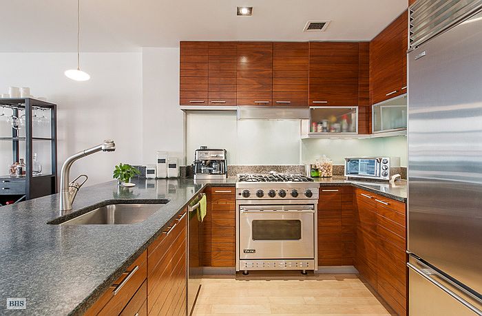 2nd image of 206 Front St APT 5D