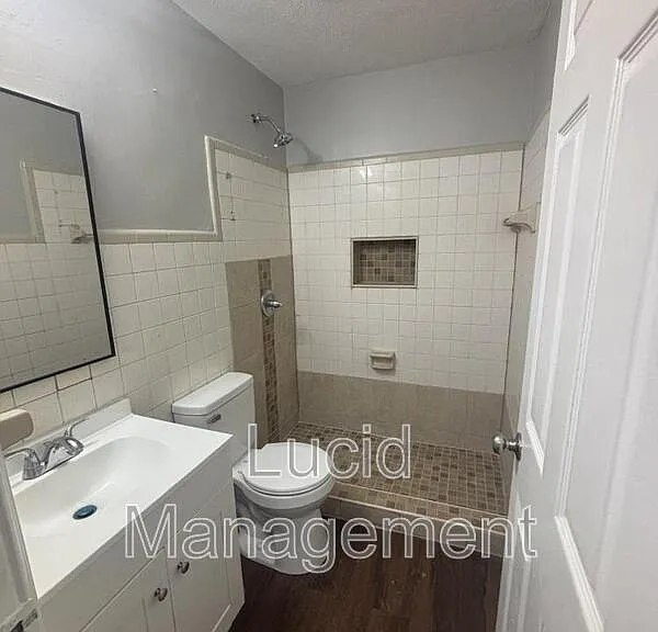 1605 Arcade Ave — Photo 5
