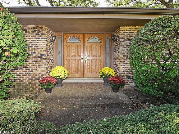 3rd image of 4255 Timberlane Dr