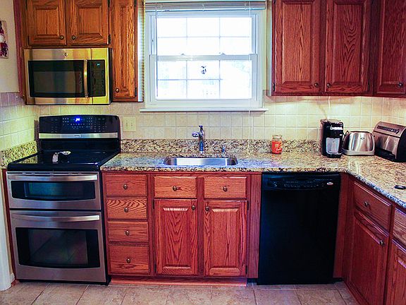 4th image of 5732 Avalon Woods Dr
