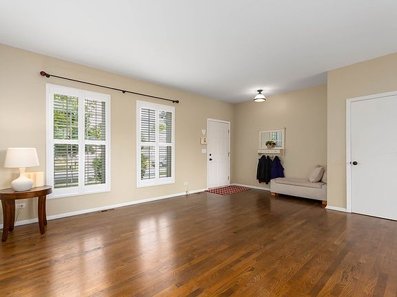 3rd image of 11838 S Presley Cir