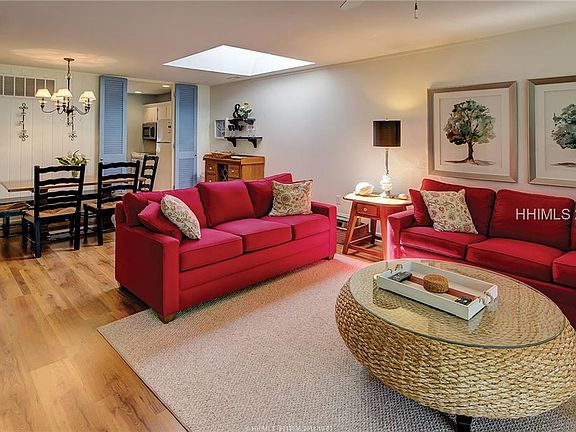 2nd image of 13 Lawton Dr Unit 102
