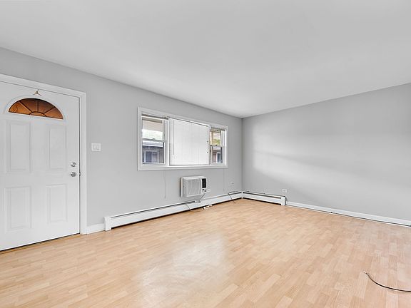 5th image of 4215 S Harlem Ave APT 7