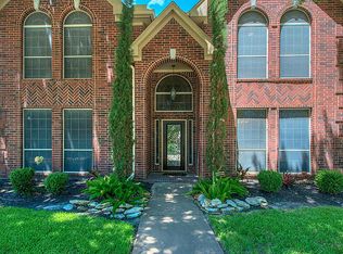 10927 Spruce Knoll Cir, Houston, TX 77065