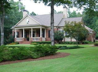 240 Broadmoor Dr, Fayetteville, GA 30215