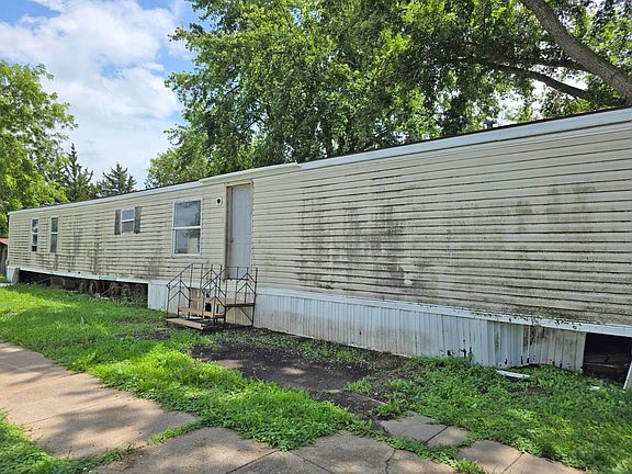 2nd image of 2404 N 8th St #44