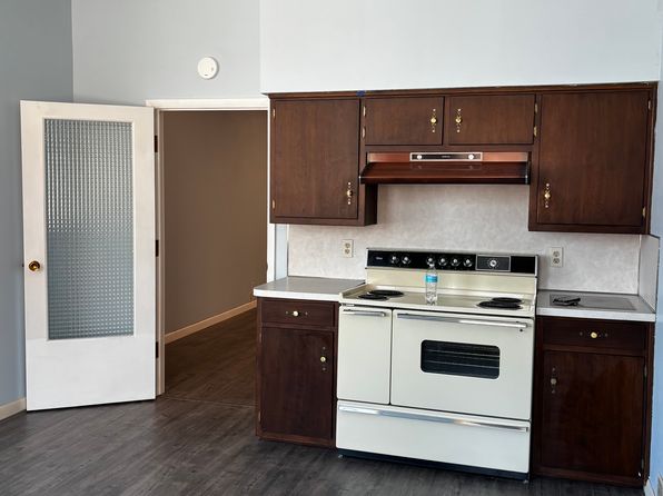 57 S Broadway #1/2