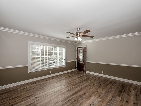 4th image of 415 E Foothill Blvd #4