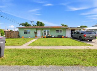 1403 Tahoe Ct, Lake Worth, FL 33461