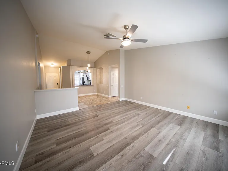 1118 S Surfside Dr — Photo 23