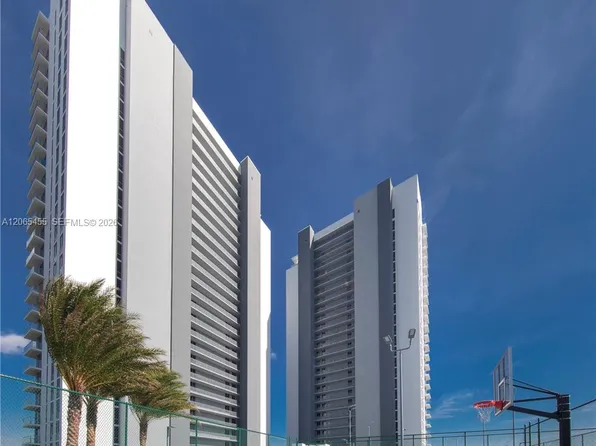 16385 Biscayne Blvd Unit 419, North Miami Beach, FL 33160