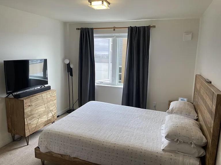 515 Summit Ave E #404 — Photo 7