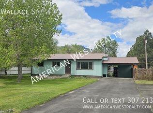 2121 Wallace St, Cody, WY 82414