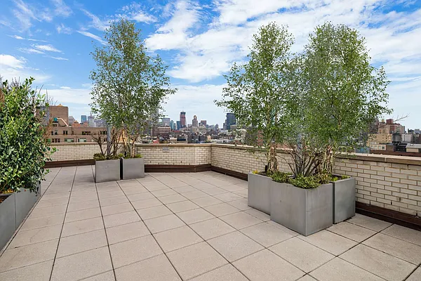 Sold by Compass | media 20