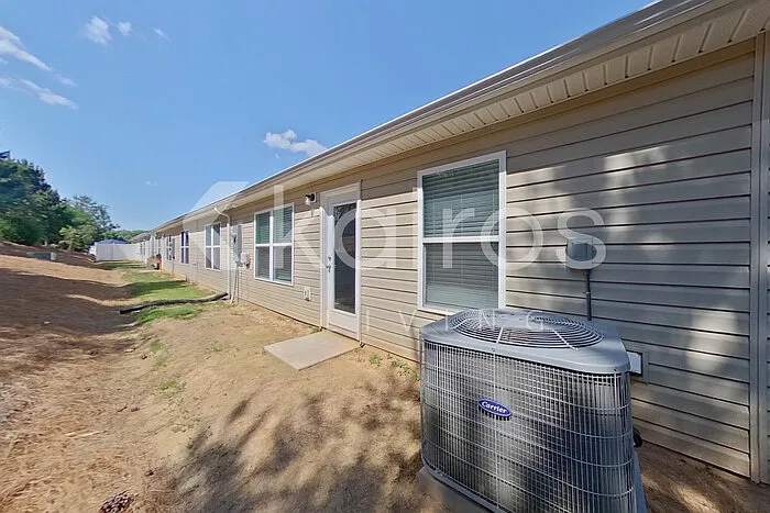 1151 Silvertrace Dr — Photo 21