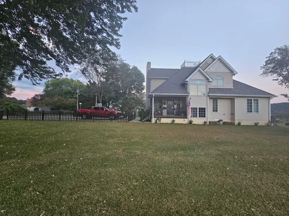78 Center St, Crown City, OH 45623