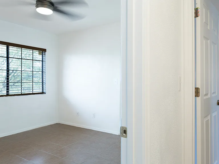 1081 Paseo Freno — Photo 15
