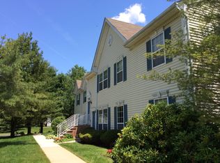 55 De Leone Cir, Franklin Park, NJ 08823