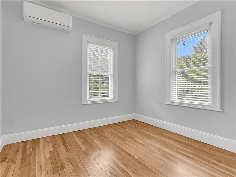 186 Main St #2 — Photo 8