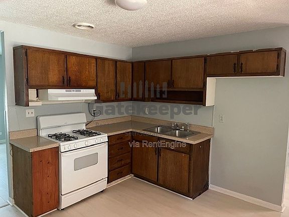 2nd image of 8202 Attleboro Dr