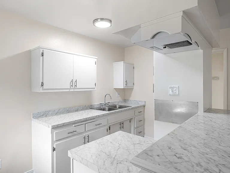 Woodruff Apartments — Photo 6