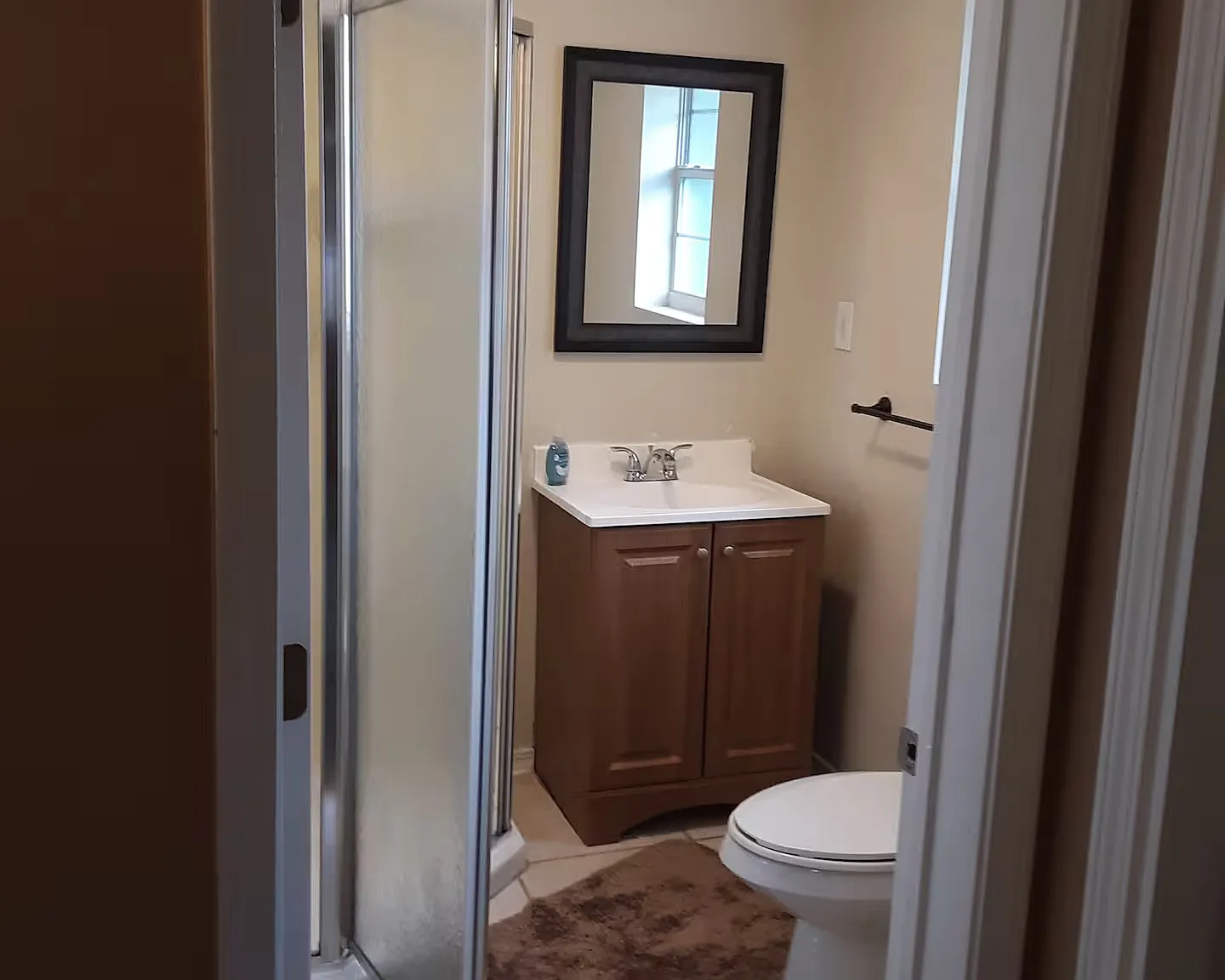 1 bed, 300 sqft, $895 — Photo 2