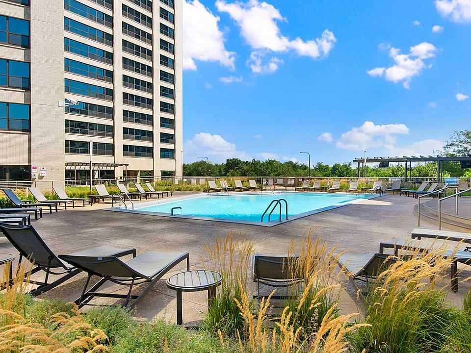 1st image of 1100 S Michigan Ave #2914