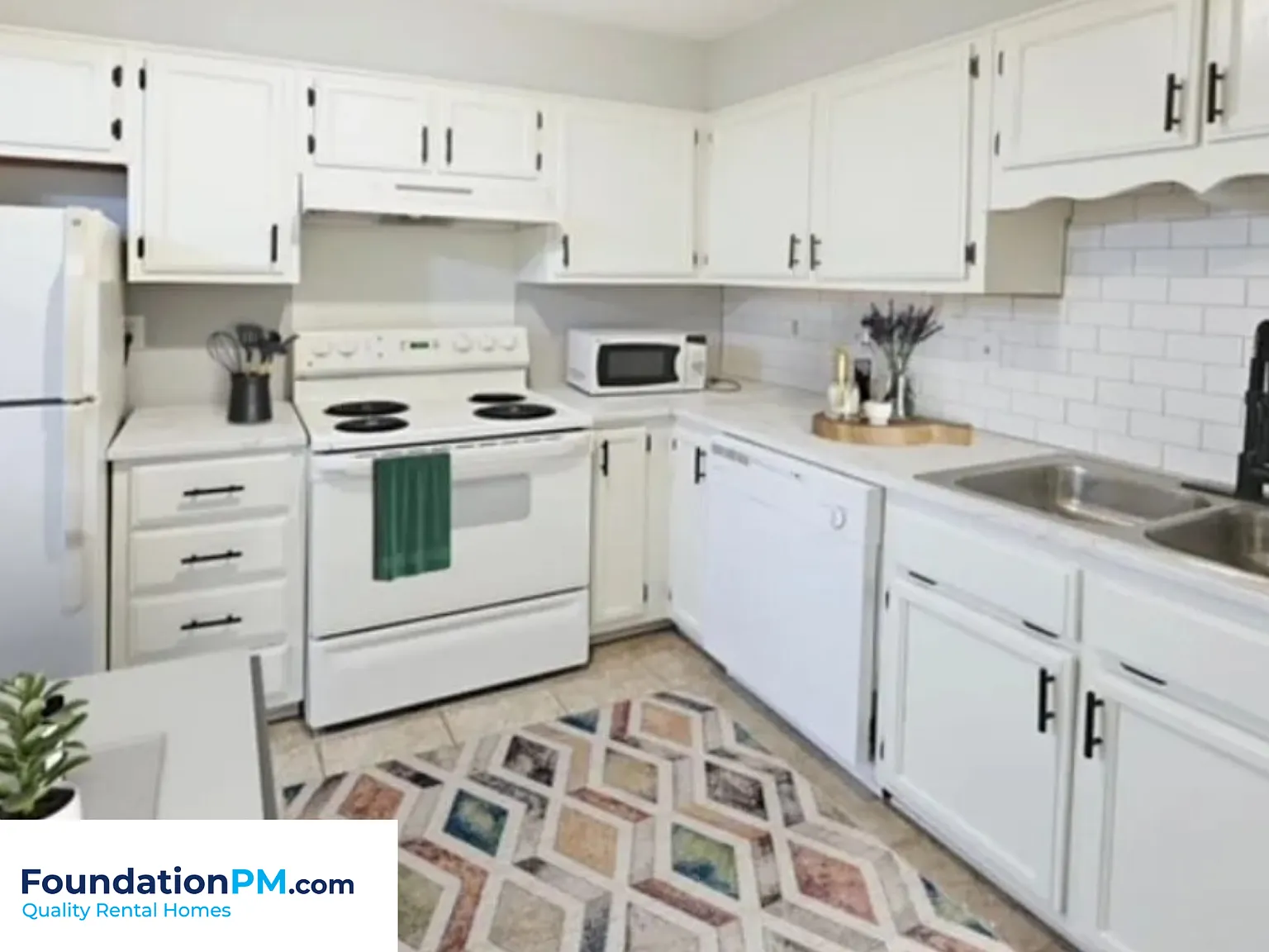 34 N Idlewild St — Photo 1